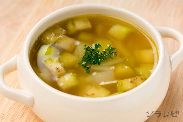 簡単洋風スープナスとタマネギのコンソメスープのレシピ ソラレピ