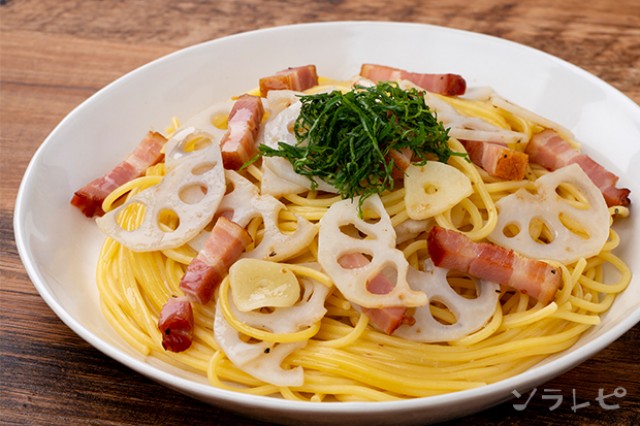 さっぱり和風パスタレンコンとベーコンの梅オリーブオイルパスタの作り方 ソラレピ