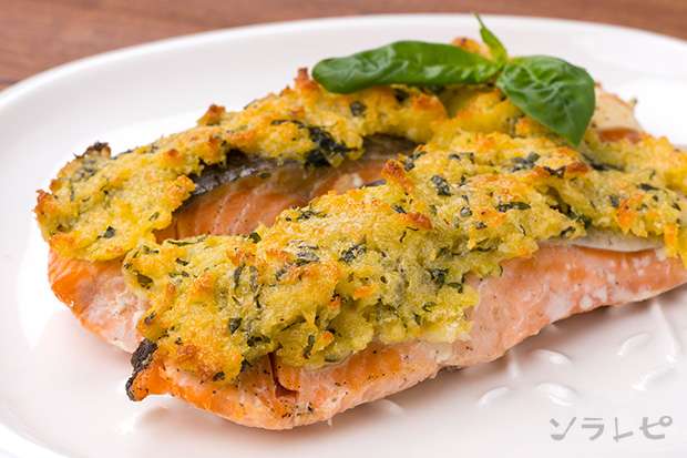 鮭のバジルパン粉焼き