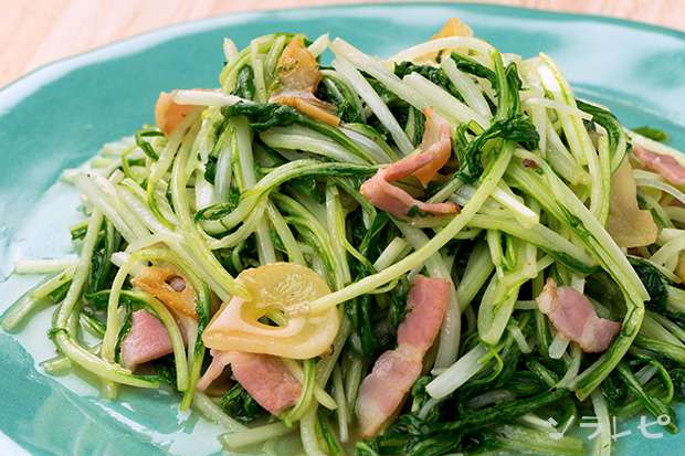 水菜とベーコンのガーリックソテー