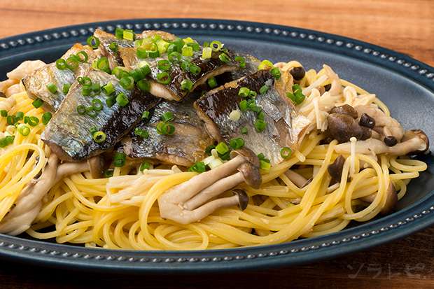 サンマときのこの味噌バターパスタ