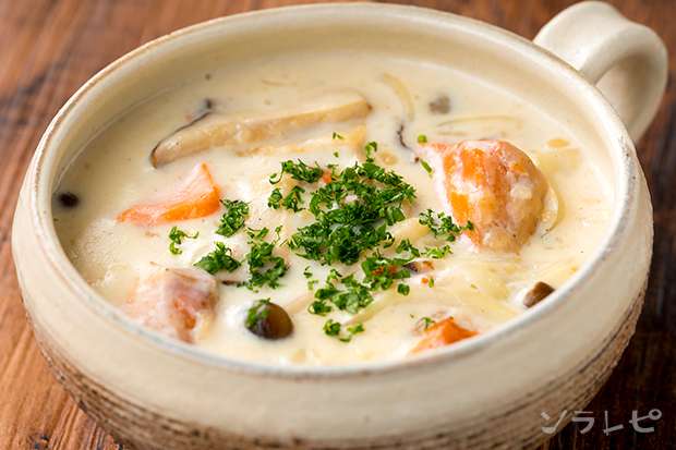 サーモンチャウダー