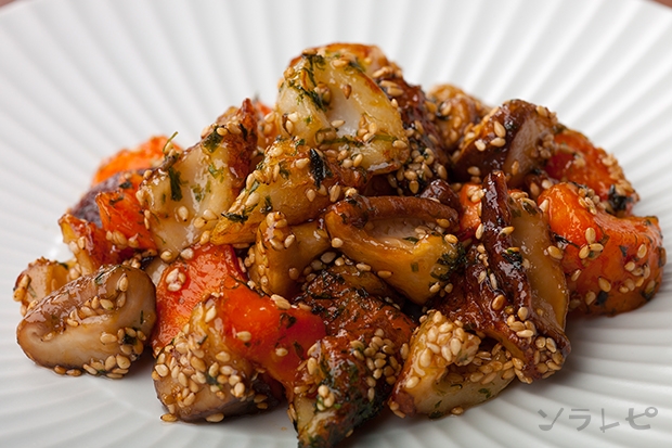 ニンジンと竹輪の甘辛炒め