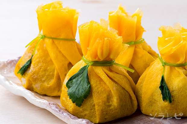 炒りさんが焼きの茶巾