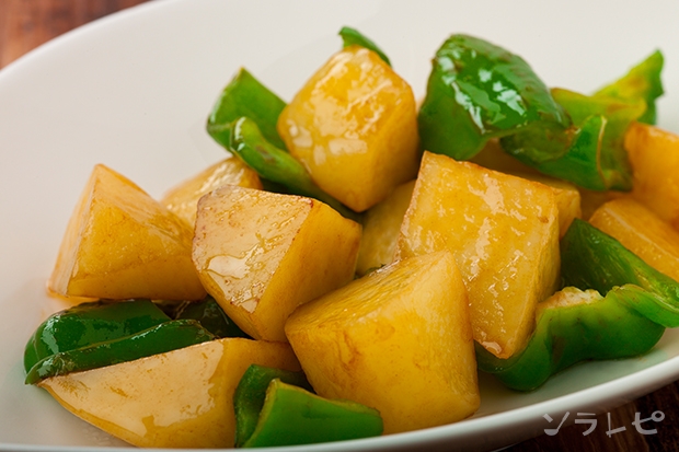 ジャガイモとピーマンのオイスター炒め