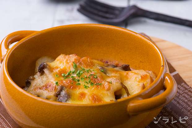 里芋のピリ辛グラタン