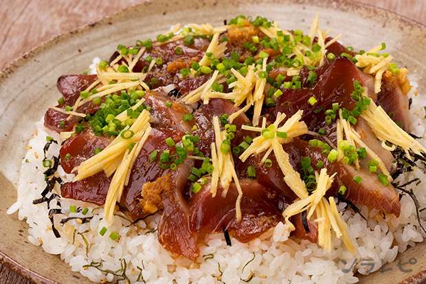 カツオの手こね寿司