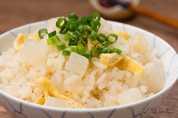 大根と油揚げの炊き込みご飯