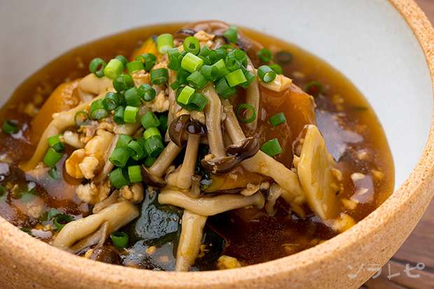 たっぷりキノコのカボチャあん