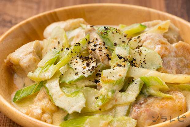 セロリと鶏肉のクリーム煮