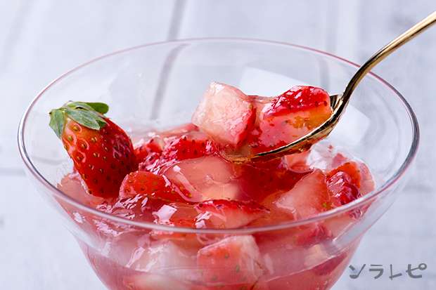 イチゴのジュレ
