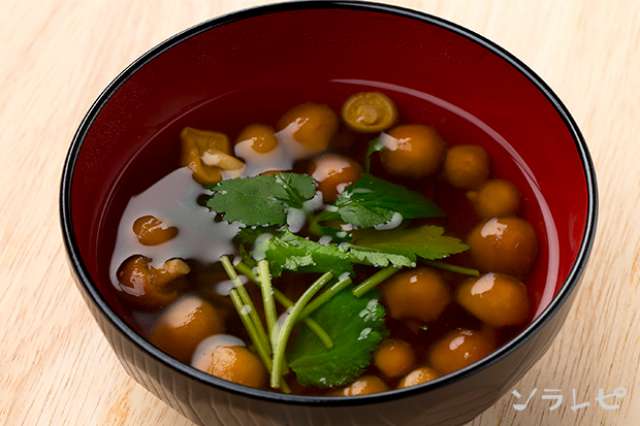 なめこでつるっと なめこのすまし汁のレシピ 健康レシピと献立のソラレピ