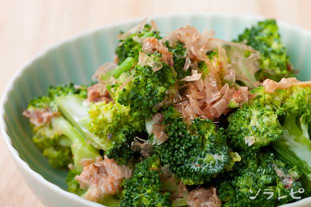 ブロッコリーの梅おかかマヨ