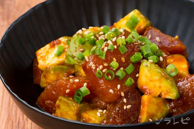 混ぜるだけ簡単まぐろとアボカドの韓国風和えのレシピ ソラレピ