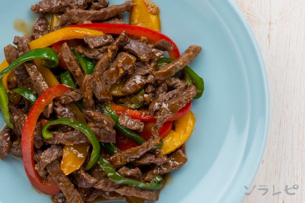 青椒肉絲(チンジャオロース)