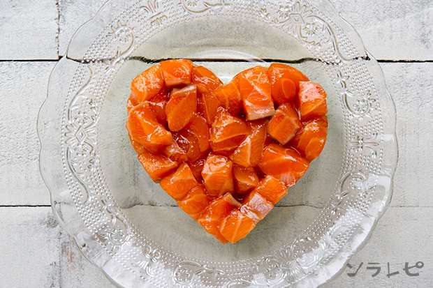 サーモンとアボカドのタルタル_main2