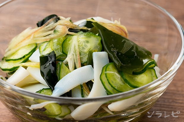 キュウリとイカの酢の物