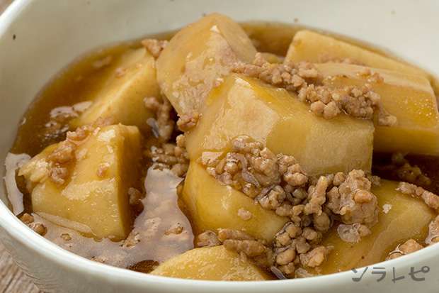 里芋のそぼろ煮