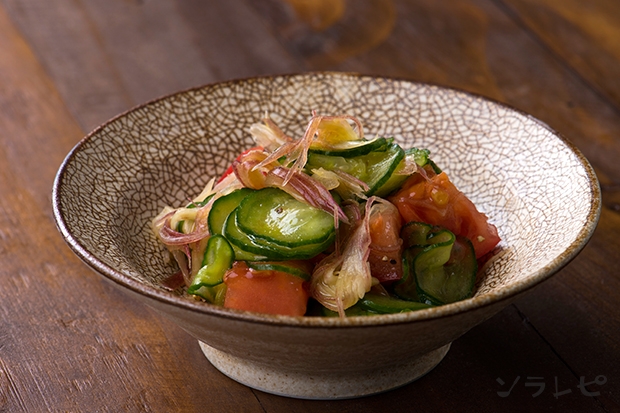 きゅうりとトマトの酢の物